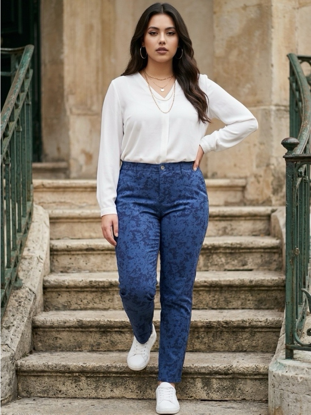 Liz Claiborne Blue Patterned Pants